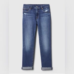 NWOT GAP Mid Rise Girlfriend Jeans - US29